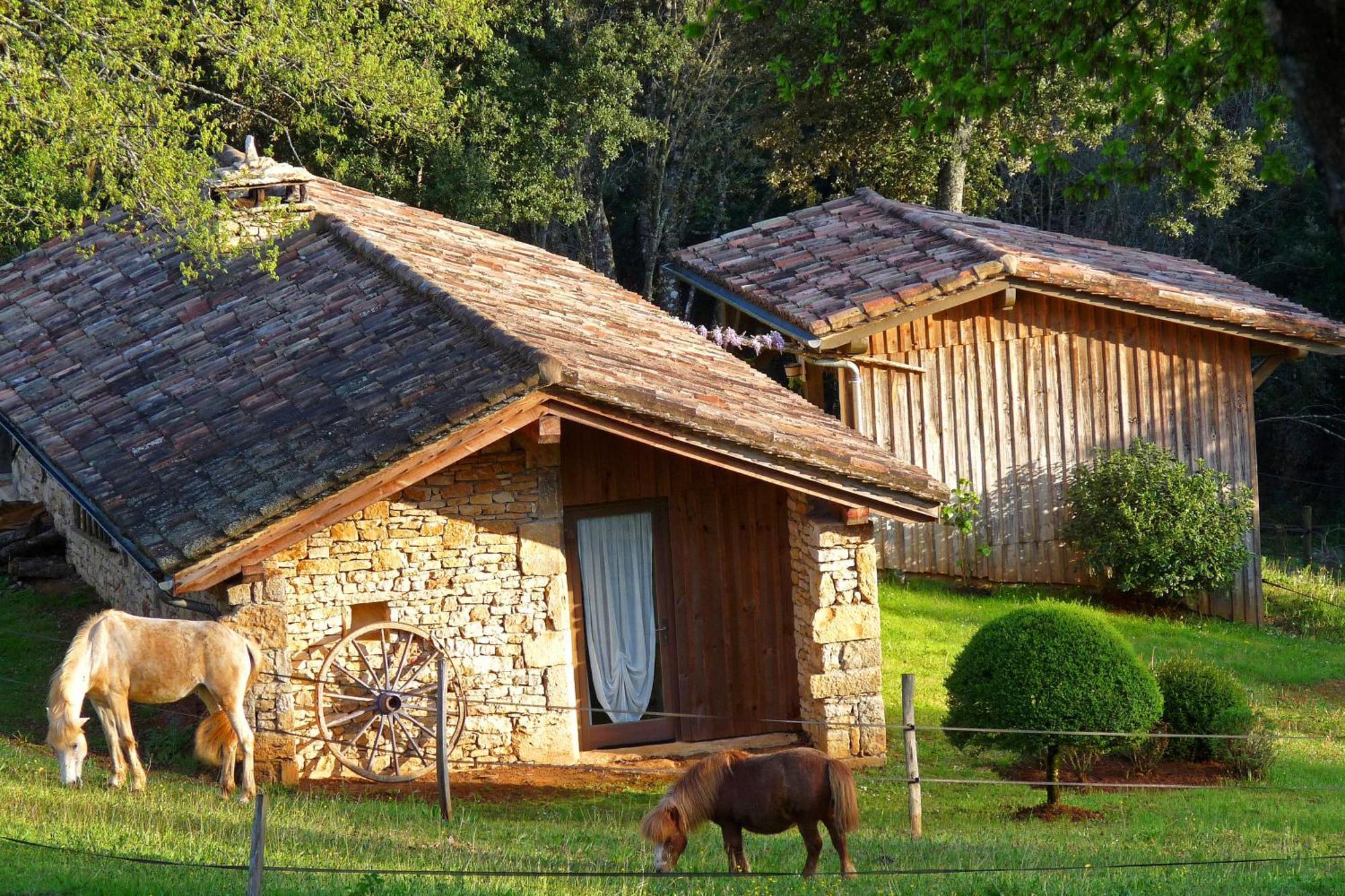 Eco-Hameau Du Sentier Des Sources Villa Sarlat-la-Caneda Luaran gambar
